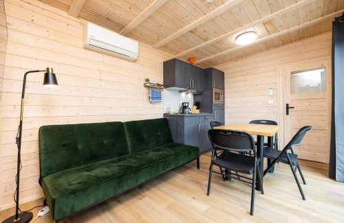 Lichterfeld-Schacksdorf House | NORA Stays Tiny House mit Seeblick - Sauna - Klima