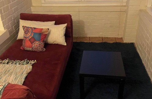 Edgewater Beach Apartment | North Chicago Spacious Home