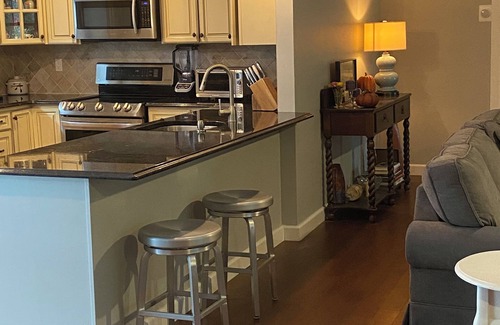 Cutchogue House | North Fork Vacation Home - Great location, Walk to Beach - with Hot Tub