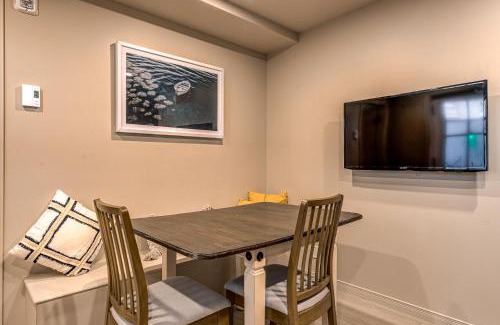 Vieux-Quebec-Cap-Blanc-colline Parlementaire Apartment | North House - Quebec 2 Bedroom Apartment