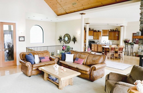 Post Falls House | North Idaho Escape: Fall Colors, Winter Wonder & Spring Adventure at the Lodge!