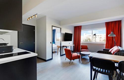Combat Apartment | North Paris Suite
