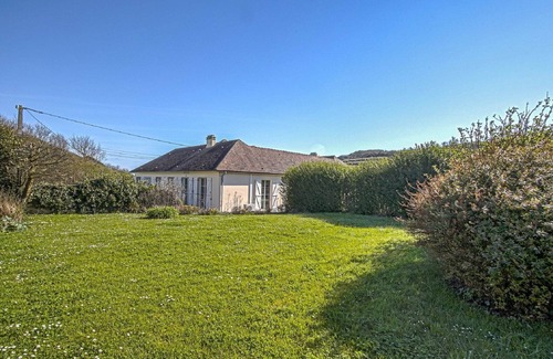 Sainte-Honorine-des-Pertes House | North Sea Family Haven