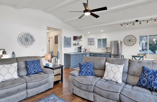 Fawnskin Ski Chalet | North Shore Chalet by Big Bear Vacations Lakeside Fawnskin Estate Boat Dock Lake Access