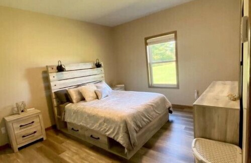 Houghton House | Northern Michigan Hideaway! A 7 bed, 2 bath by Michigan Tech University