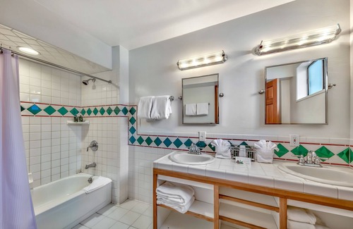 Sugar Bowl Resort Hotel | Northern Family Room