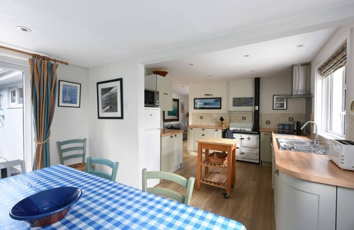 Trebetherick Cottage | Northern Lights