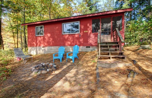 Lac du Flambeau Cabin | Northern Wisconsin, Lakeside Cabin w/private dock. Family & Pet Friendly!