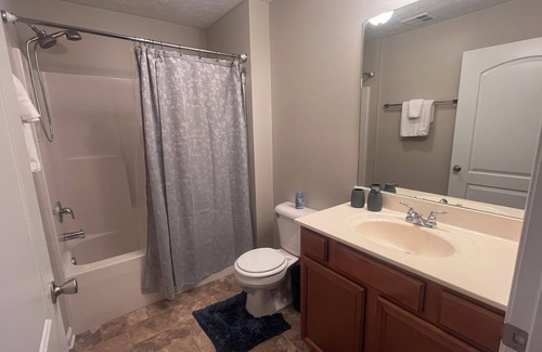 Elizabethtown Apartment | Northview Ave
