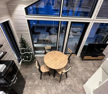 Rovaniemi Villa | Norvamaja with a lake view, sauna and jacuzzi