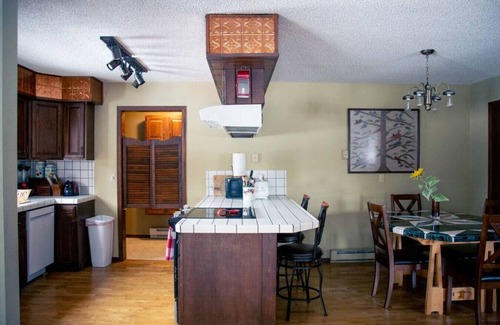 Four Corners House | Nostalgic Ranch House | Hot tub, Game Room, Views