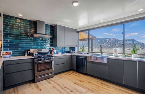 Lamy House | Not So Lamy | Artistic Retreat with Mountain Views