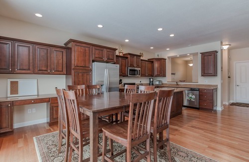 Notre Dame House | Notre Dame game day event house: CLOSE, large, fully loaded, 4 bed/4.5 bath
