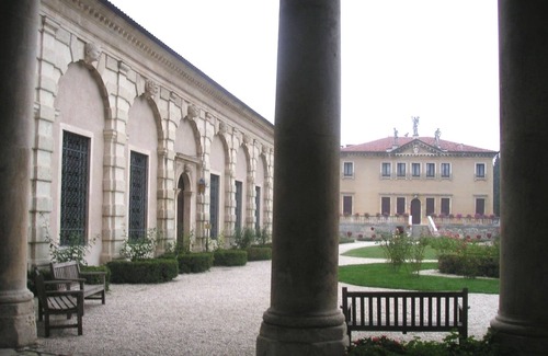 Vicenza Villa | Notti Sotto gli Straordinari Affreschi di Tiepolo