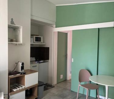 Etang Sale Les Bains Apartment | NOUT TI KAZ lé bains