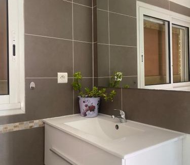 Etang Sale Les Bains Apartment | NOUT TI KAZ lé bains