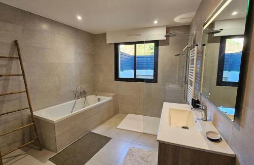 Casaglione Apartment | Nouveau Superbe appartement - Rsd Calypso Tiuccia