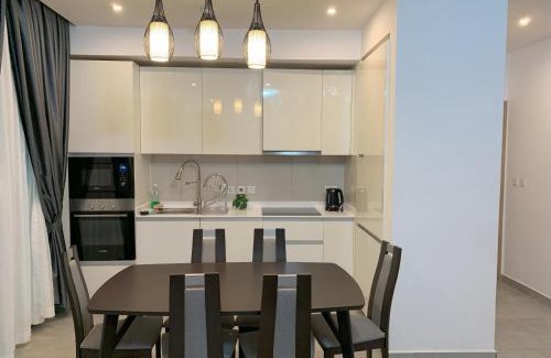 Roman Ridge Apartment | Nova luxe 2 Bed Executive Stay