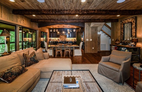 Blue Ridge House | November Discounts - The Toccoa River - Aska Adventure Area - Hike, Fish & Relax