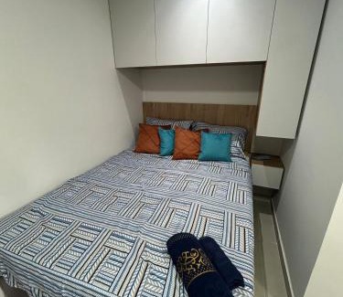 Novo Mundo Apartment | Novidade - Apartamento Grey #104