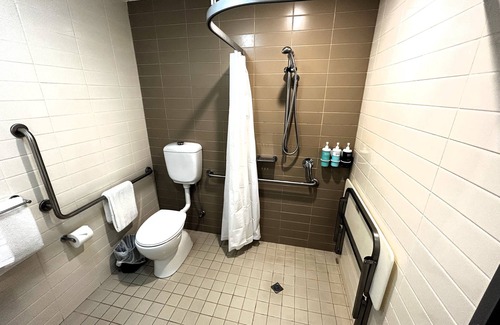 Eaton Hotel | Novotel Darwin Airport
