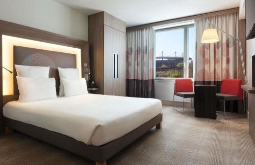 Saint-Denis Hotel | Novotel Paris Saint Denis Stade Basilique