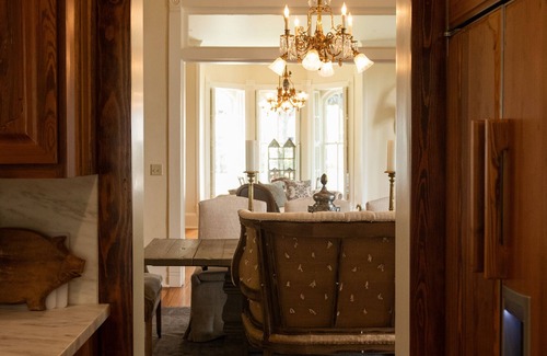 Gonzales Villa | Now booking for 2023. Historic 5 bedroom Villa in heart of Gonzales TX