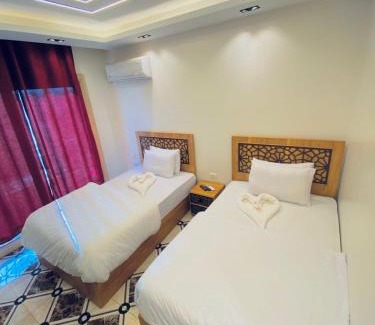 Kafrat al Jabal Hotel | Noya Pyramids Inn