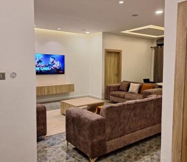 Uyo Apartment | NPJ Fully Furnished 4 Bedroom Apartment in Uyo