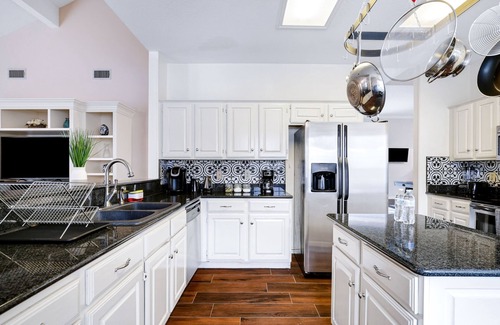 San Antonio House | Nr Sea World | Games | WiFi | BBQ | Yard | Pet Ok