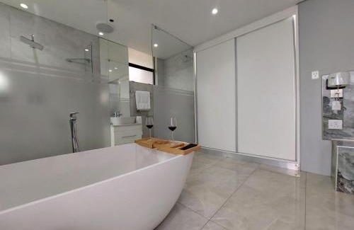 Umhlali Apartment | Ntomb'lele Ocean View Luxury Holiday Villas