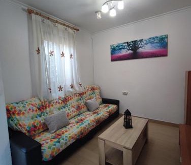 Elche House | Nueva casita de colores