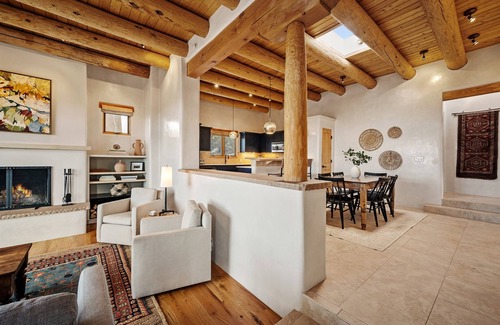 Tesuque House | Nuevo Dia - Expansive views, Community Pool