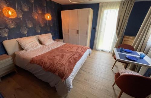 Parame Bed & Breakfast | Nuit bleutée