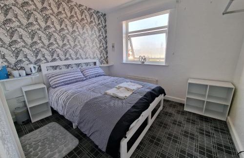 North Shore Hotel | Number 40