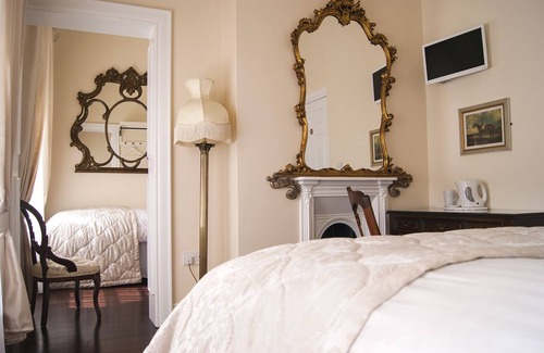 Londonderry House | Number 8 The Townhouse