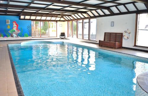 Tiverton House | Nuthatch near Huntsham