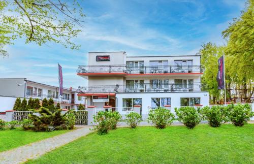 Cetniewo Resort | Ośrodek Wypoczynkowy CHAMPION