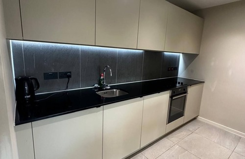 Trafford Apartment | O M Luxurious Apartments