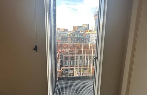 Trafford Apartment | O M Luxurious Apartments