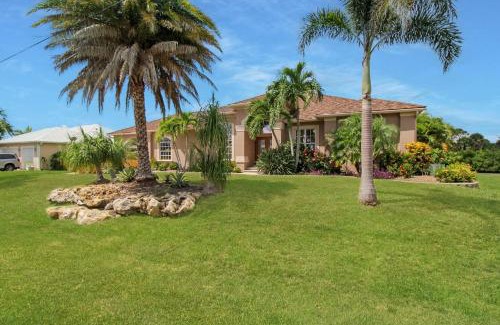 Gulf Cove House | O6ERS Serene Private Pool Home