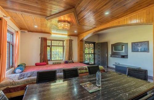 Kaul Hotel | Oak Climbing Resort