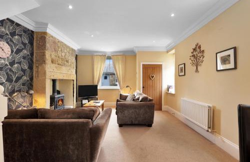 Lesbury House | Oak Cottage - North East Escapes