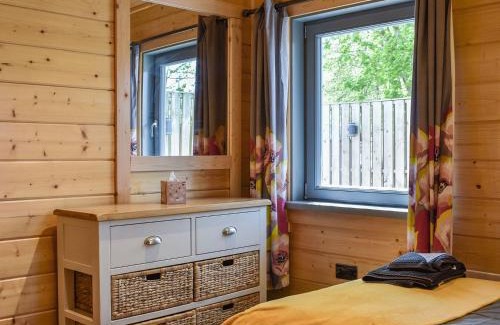 Lindal in Furness House | Oak Lodge - Uk30005
