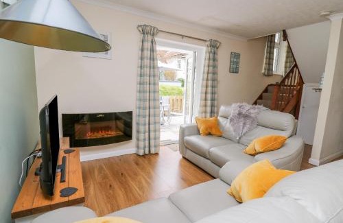 Aberporth House | Oak Tree Cottage