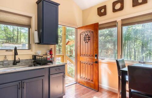 Marshall Other | Oak Treehouse Cabin Rustic Luxury Near Asheville