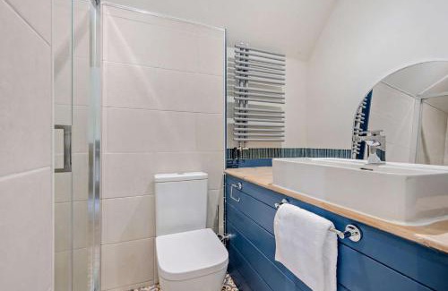 Holbrook House | Oak View - Holbrook