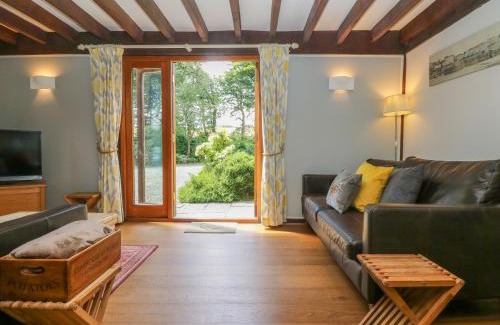 Camelford House | Oaklands