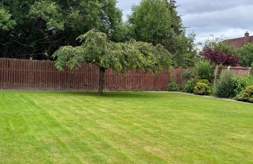 Marybank House | Oaklyn,Highland Village of Beauly, Quiet Neighbourhood, One Bed, Min 5 nights