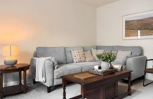 Buxton House | Oakstone House